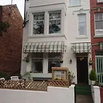 The Beaches Guest 3*