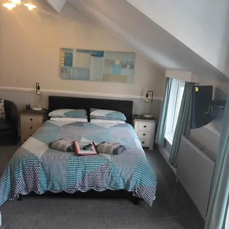 Bed & Breakfast The Beaches 3*