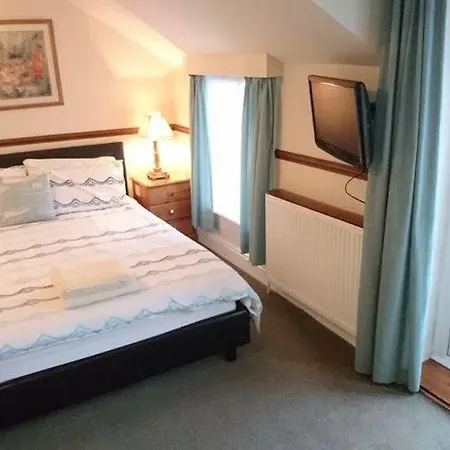 The Beaches Bed and Breakfast