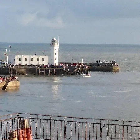 The Beaches 3* Scarborough