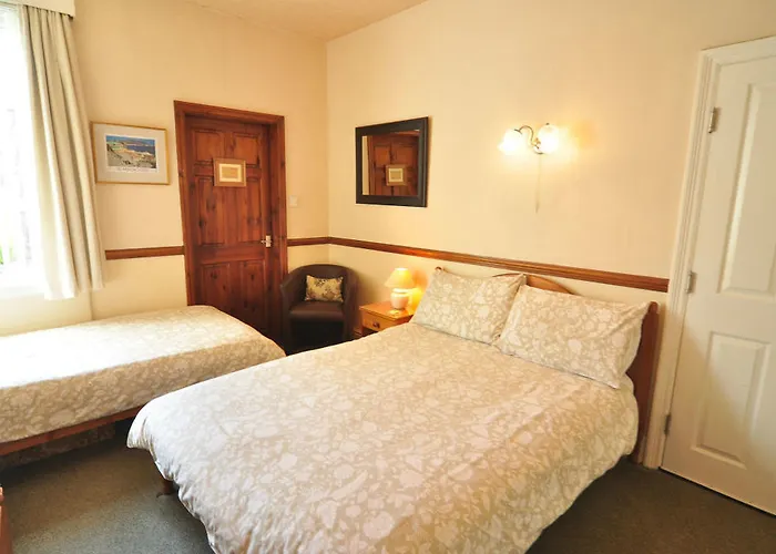 The Beaches 3* Scarborough