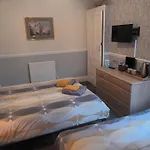 The Beaches Guest B&B